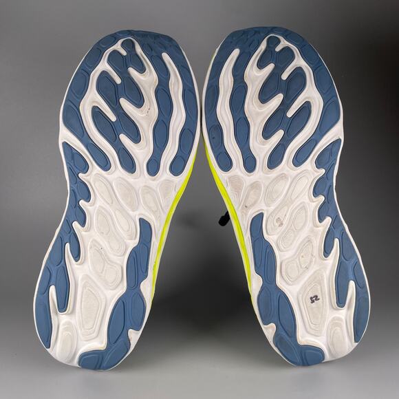 New Balance Vongo Men\'s Size 12 D Blue White Sneakers Athletic Shoes Comfort EUC